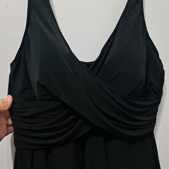 Miraclesuit Plus Size One Piece Swimsuit V-Neck Size 20W Black - Picture 12 of 17